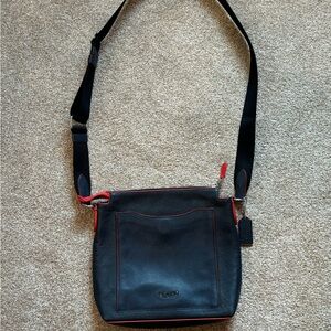 Coach Messenger Style Purse